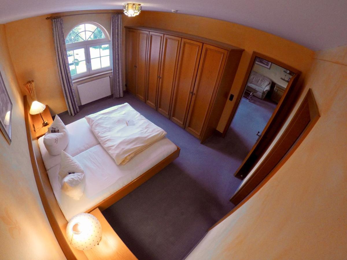 Hotel Spanischer Hof 그로디츠 외부 사진