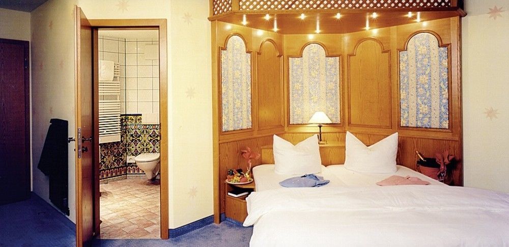 Hotel Spanischer Hof 그로디츠 외부 사진