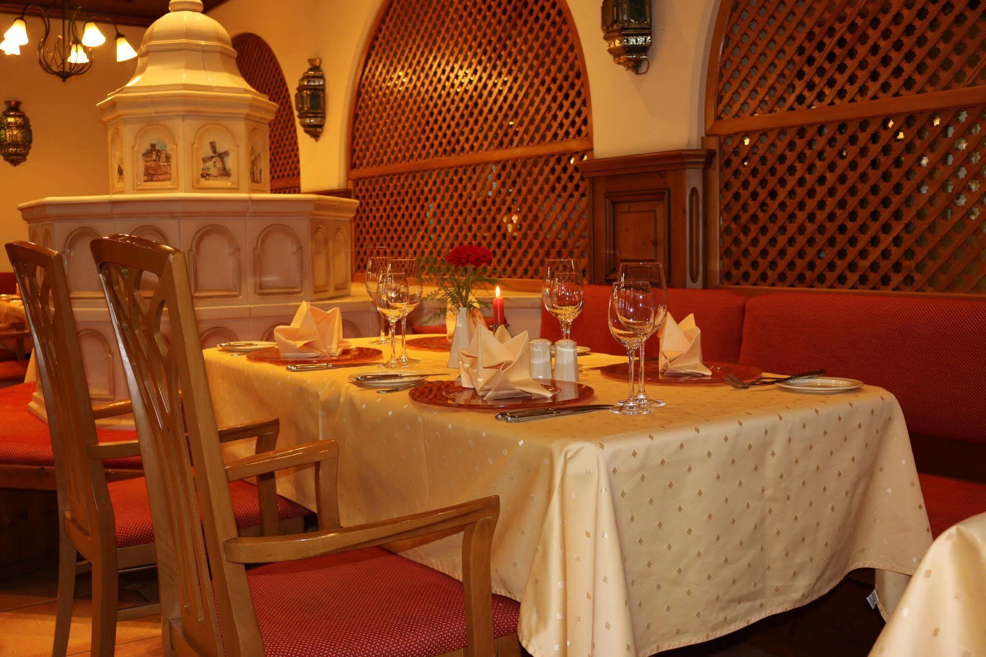Hotel Spanischer Hof 그로디츠 외부 사진