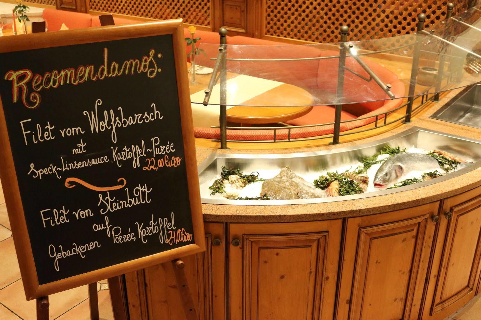 Hotel Spanischer Hof 그로디츠 외부 사진