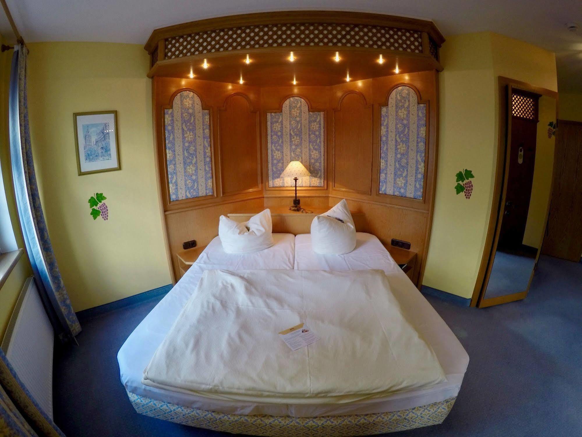 Hotel Spanischer Hof 그로디츠 외부 사진