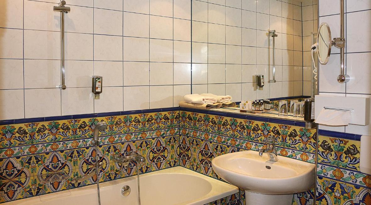 Hotel Spanischer Hof 그로디츠 외부 사진