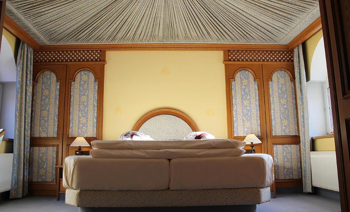 Hotel Spanischer Hof 그로디츠 외부 사진
